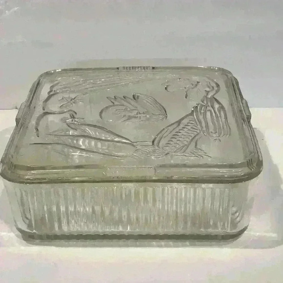 Vintage Glass Vegetable Refrigerator Dish 8” - Picture 1 of 11